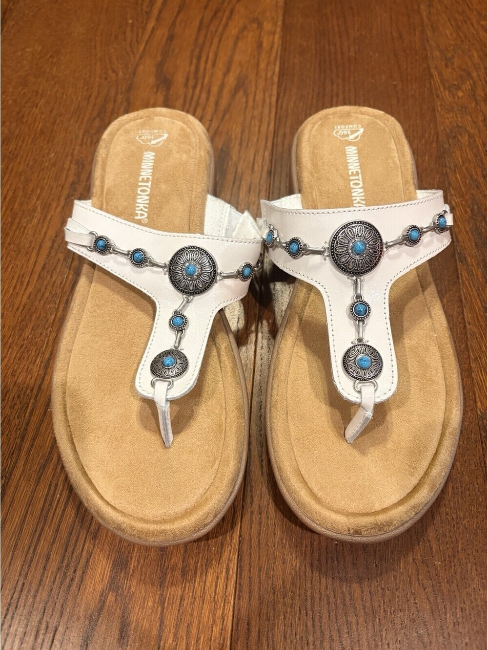 Minnetonka Womens Brecca Embellished Thong Sandals White Turquoise Size 10